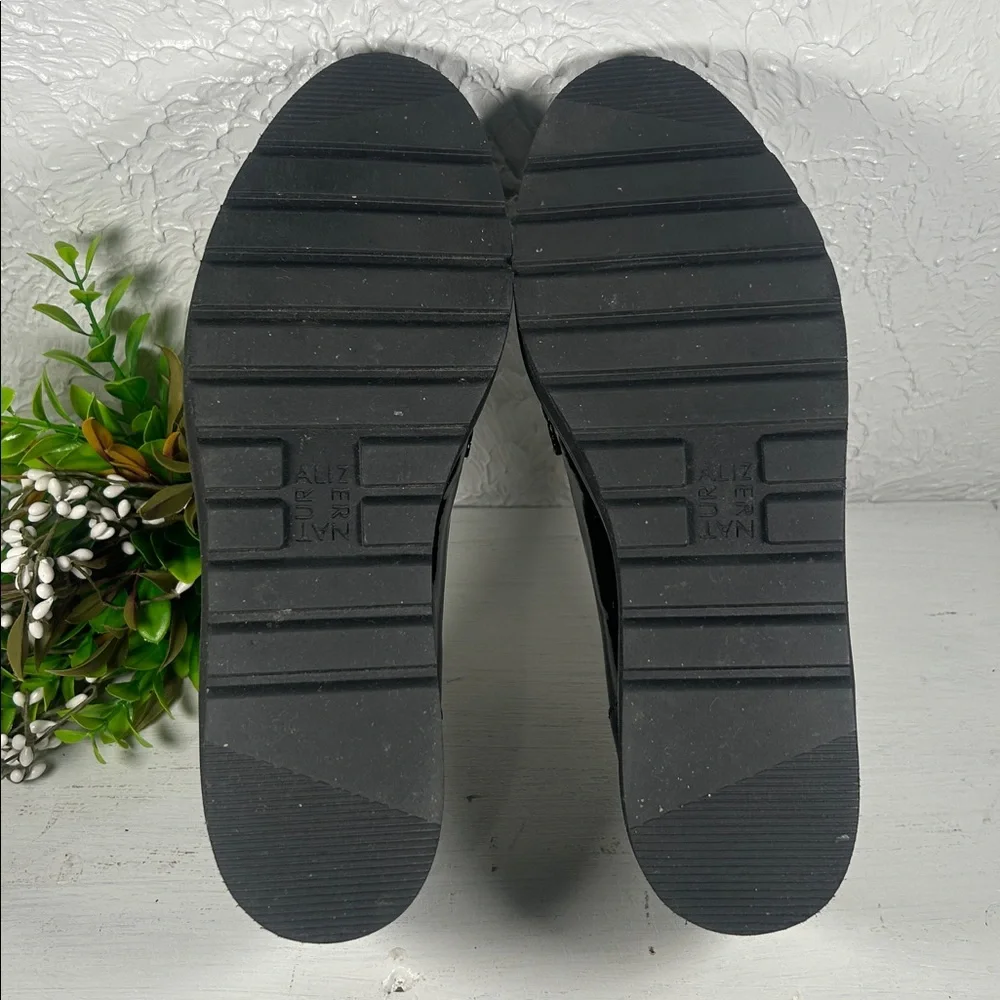 NWOT Naturalizer Ellie Blk Patent Leather Loafers with Tassels Size 7 NWOT Shoe - Picture 9 of 12